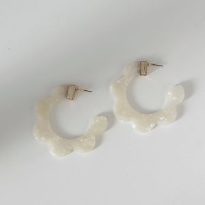 FLORA EARRINGS – Blumige Acetat-Ohrstecker
